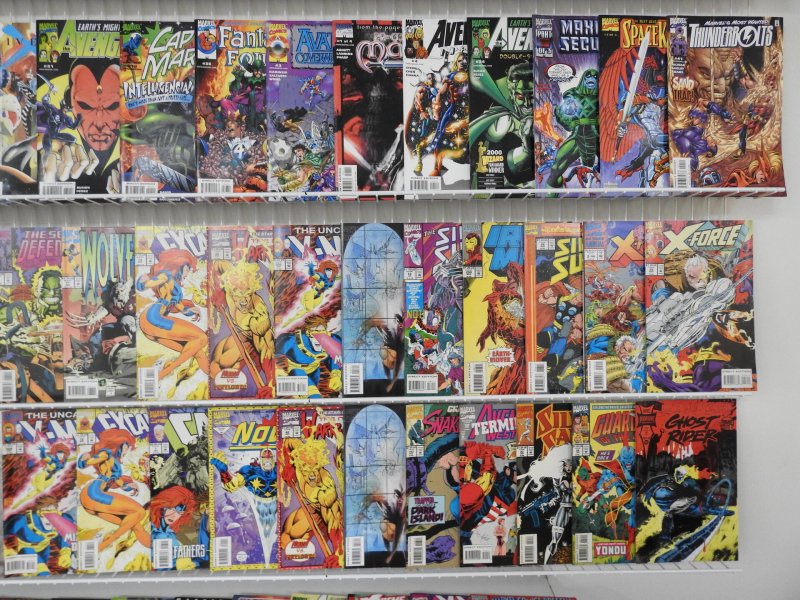 Huge Lot 170+ Comics W/ Thunderbolts, Wolverine, Avengers+ Avg VF+ Condition!