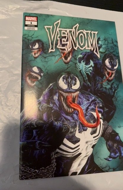 Venom #1 Turini Cover A (2022)variant cover