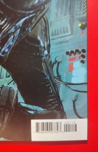 Alien #1 Mayhew Cover (2024) 1:25 20th Century