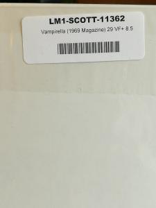 Vampirella comic book set of 8 in fine condition 