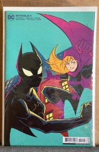 Batgirls #11 Mok Cover (2022)