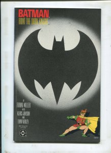 BATMAN: HUNT THE DARK KNIGHT #3 (7.5) BAT SIGNAL AND ROBIN! 1986