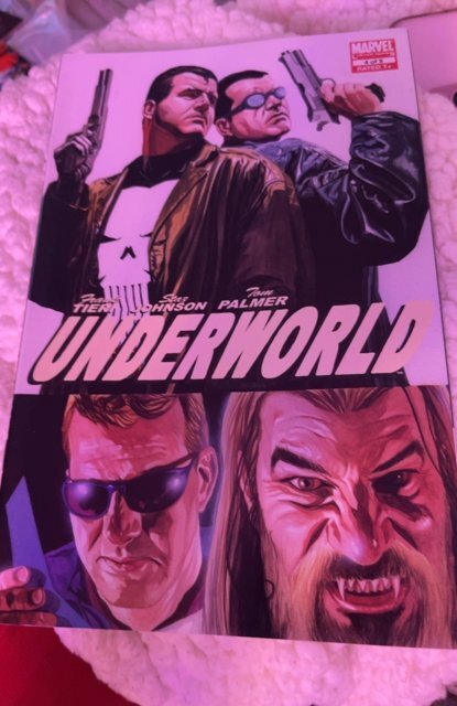 Lot of 9 Comics (See Description) Dracula, Ultimate Adventures, Ultimate Huma...