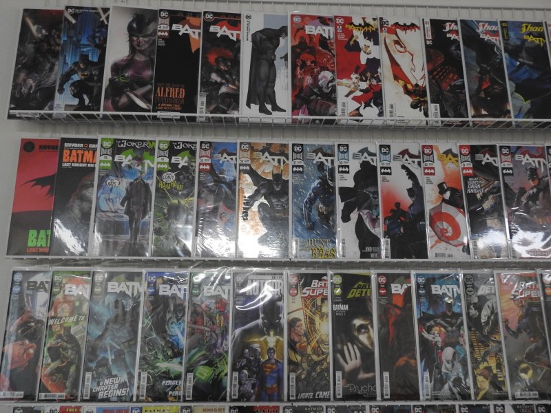 Huge Lot of 140+ Comics W/ Batman! Average VF+ Condition!