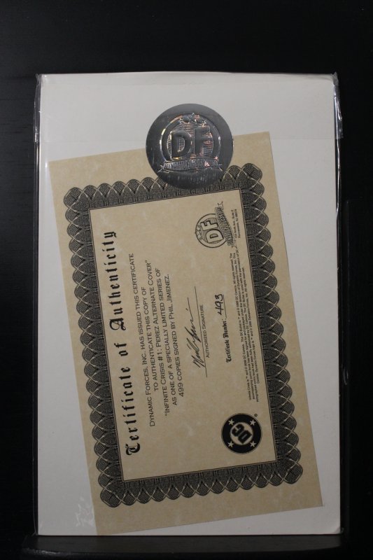 Infinite Crisis #1 Newsstand Edition (2005) *SIGNED