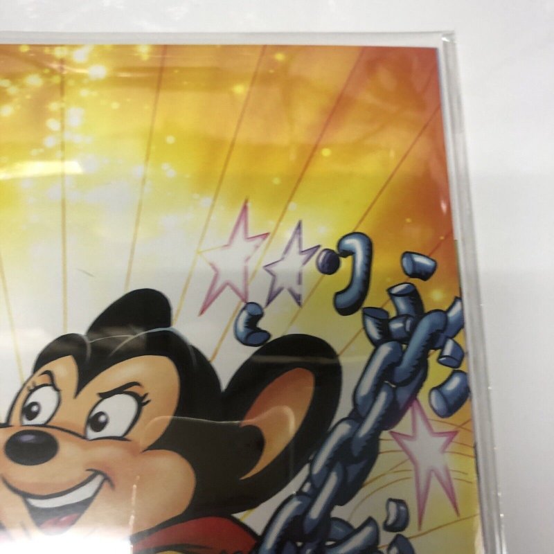 Mighty Mouse (2017) # 01G Virgin Signed Neal Adams (NM) Certificate Authenticity