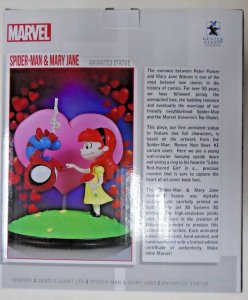 Spider-man + Mary Jane Skottie Young animated statue Gentle Giant w/box!