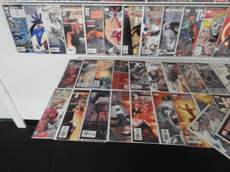 Huge Lot 160+ Comics W/X-Men, Black Panther, Avengers+ Avg VF+ Condition!!