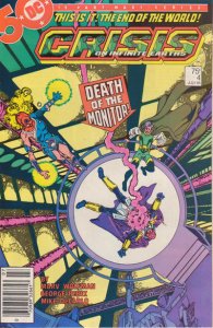 Crisis on Infinite Earths #4 (Newsstand) FN ; DC | George Perez