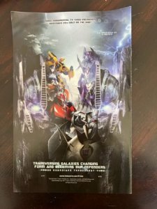 Red Robin #17 (2011) - NM