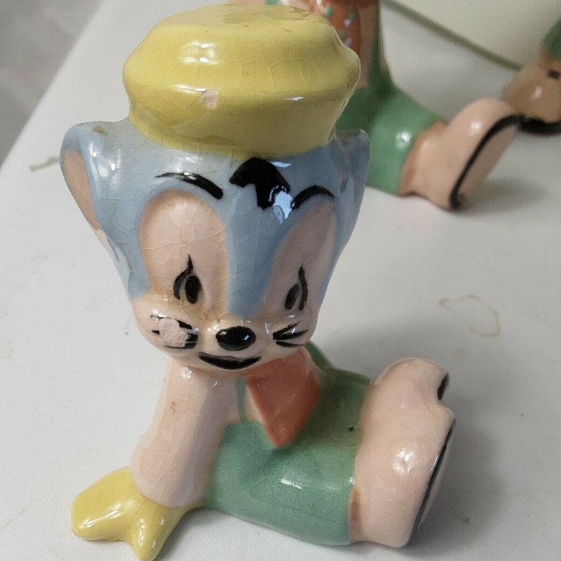 4  1940'S SNIFFLES WARNER BROS. CERAMIC FIGURINES, American Pottery Company.