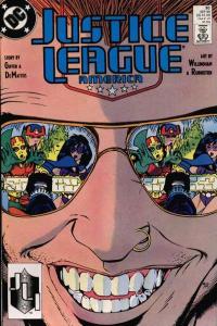 Justice League (1987 series)  #30, NM- (Stock photo)