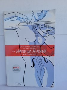 Umbrella Academy Ser.: The Umbrella Academy : Apocalypse Suite by Gerard Way... 