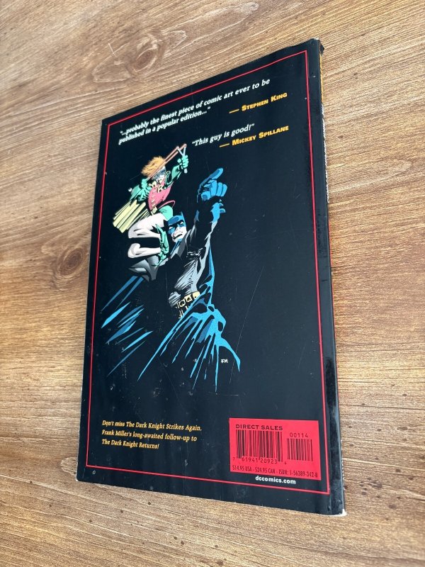 Batman The Dark Knight Returns Tenth Anniversary Edition TPB Comic Book 1 J366