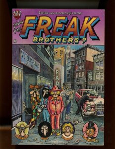 (1975) Fabulous Furry Freak Brothers #4 - FIRST PRINTING! (6.0/6.5)