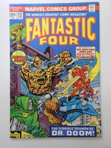 Fantastic Four #143 (1974) vs Dr. Doom! Beautiful VF-NM Condition!