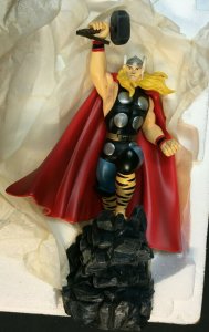 THOR PAINTED MINI STATUE BY BOWEN DESIGNS MIB 5199/5500