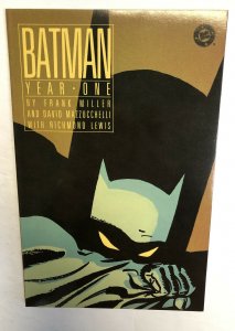 Batman: Year One | TPB Paperback (NM)(1988) Frank Miller And David Mazzucchelli