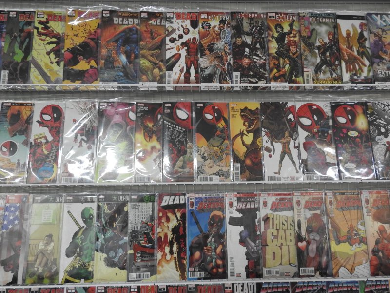 Huge Lot of 200+ Comics W/ Deadpool, Spiderman, Black Panther Avg. VF+ Condition