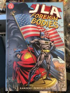 JLA: Foreign Bodies (1999)