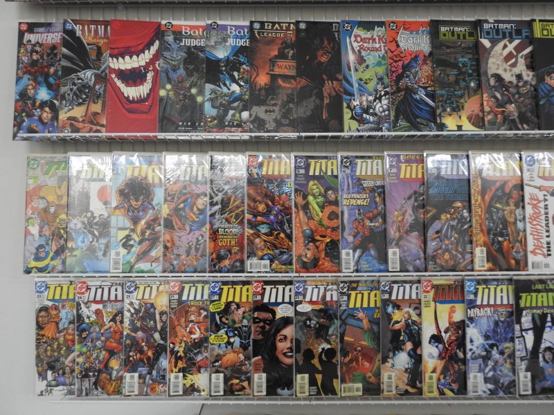 Huge Lot 130+ Comics W/ JLA, Batman, Titans run, Solar! Avg VF+ Condition!!