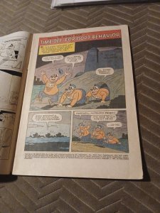Walt Disney's The Beagle Boys Comic Book Gold Key #6 May 1967 Silver Age Cartoon
