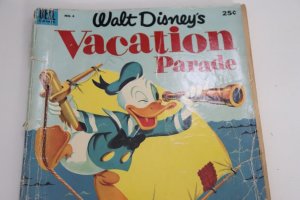 Walt Disneys Vacation Parade #4 1953 Dell Mickey Mouse Donald Duck 