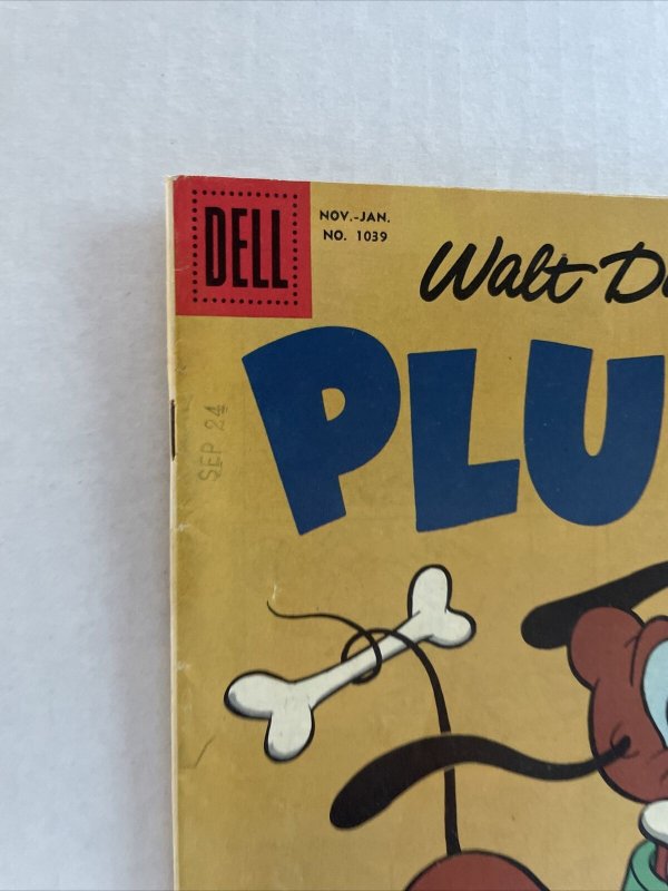 Walt Disney’s Pluto #1039 Four Color