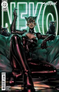 Catwoman #82 Cover C Derrick Chew Variant