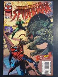 Spectacular Spider-Man #237 (1996) NM (9.4) vs. The Lizard Peter Parker returns|