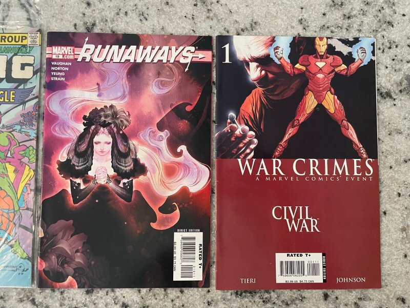 3 Marvel Comics War Crimes 1 + Runaways 19 + Two-In-One Annual 6 Thing 39 J861