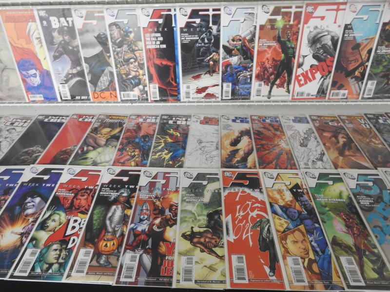 Huge Lot 150+ Comics W/Hellblazer, 52, Superman, Green Lantern+ Avg VF+ Cond!!