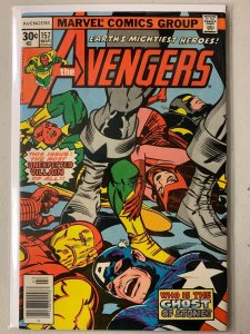 Avengers #157 newsstand 8.0 (1977)