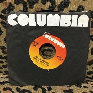 21 Columbia 45s - Chicago, Streisand, Joel, Bangles, Willie Nelson, MORE! G Cond