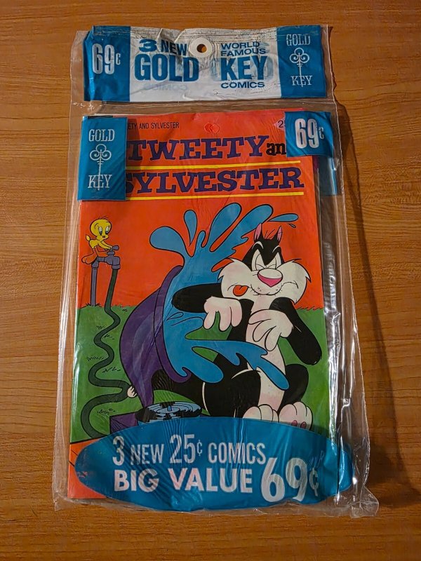Gold Key 3 Pack SEALED Walt Disney Showcase #32 Moby Duck #20 Tweety #50