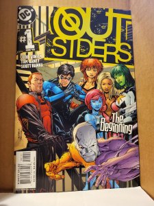 Outsiders #1 (2003)