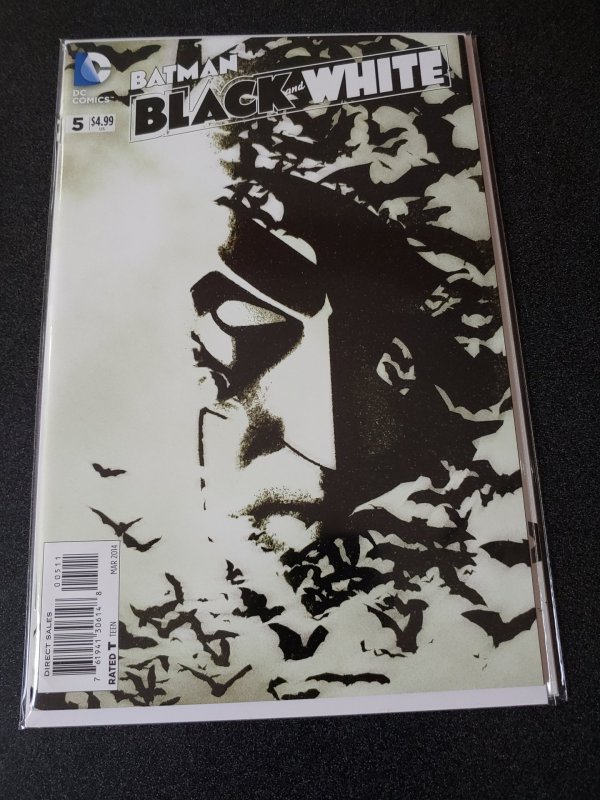 ​BATMAN BLACK & WHITE #5 NEAL ADAMS