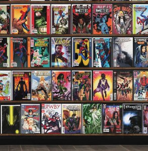 Huge Lot 170+ Comics with Ultimate Spider-Man, Ultimate Six & More!