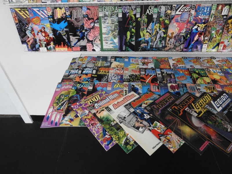 Huge Lot 190+ Comics W/ Batman, Superman, Green Lantern+ Avg Fine/VF Condition!!