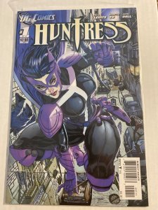 Huntress #1 (2011)