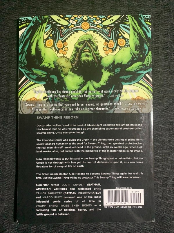 2012 SWAMP THING Raise Them Bones Volume 1 SC VF 8.0 1st DC Comics