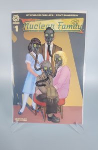 Nuclear Family #1 (2021)