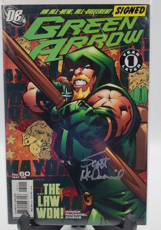 GREEN ARROW #60 DC 2006 signed Scott Mcdaniel 