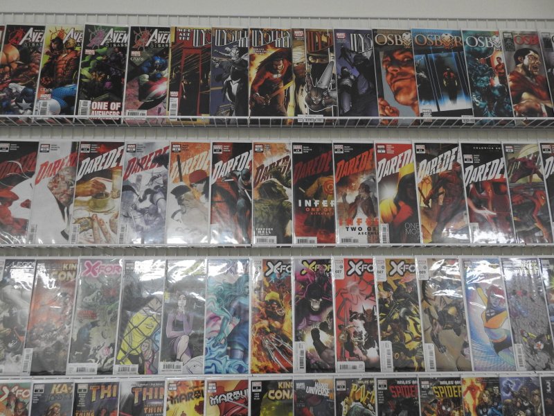 Huge Lot 160+ Comics W/ Daredevil, Spider-Man, Avengers, +More! Avg VF/NM Cond!