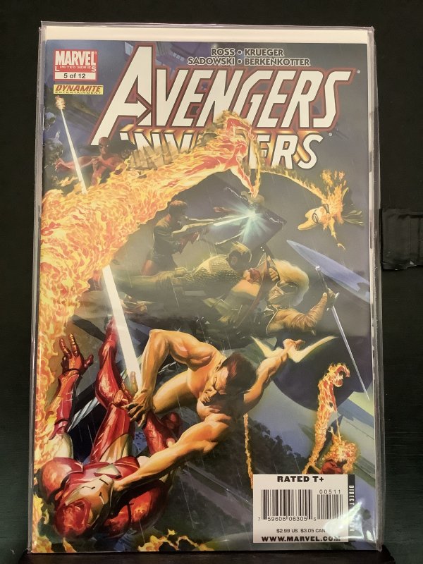 Avengers/Invaders #5  (2008)