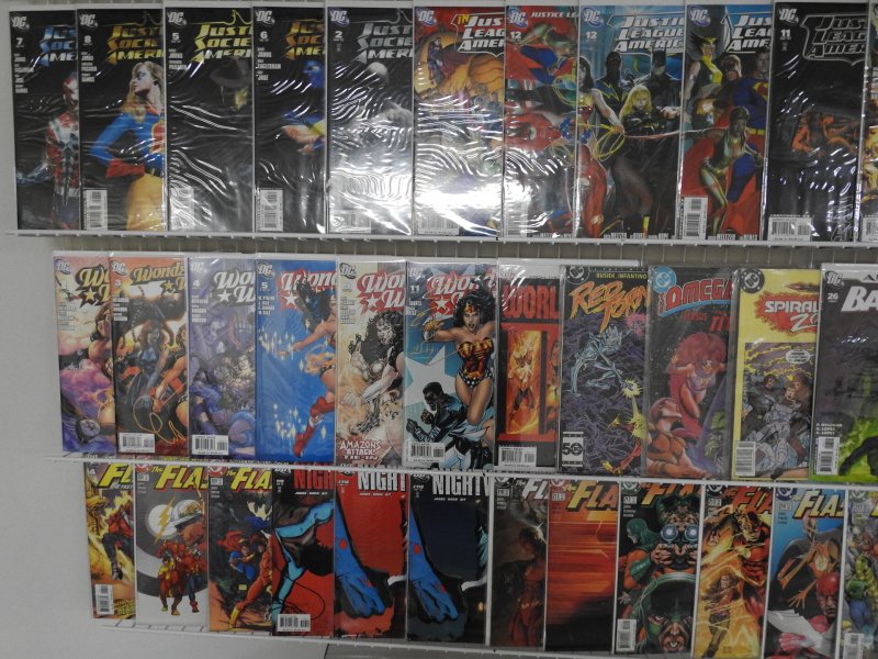 Huge Lot of 170 Comics W/ Batman, The Flash, Robin Avg VF- Condition!