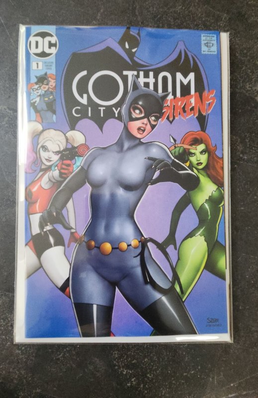 GOTHAM CITY SIRENS 1 SZERDY EXCLUSIVE VARIANT - CATWOMAN, POISON IVY & HARLEY DC