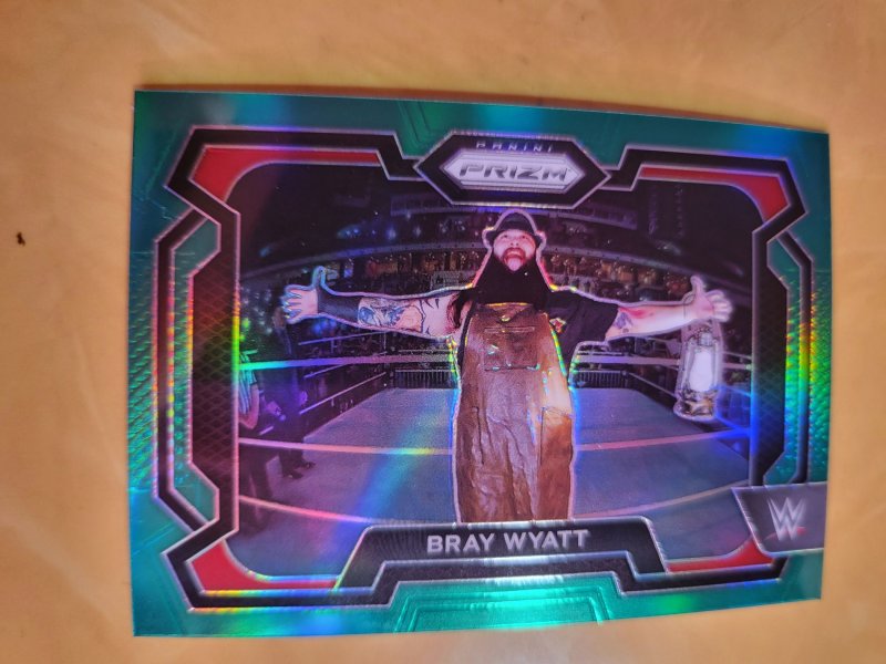 2024 Panini WWE Prizm Green Shimmer #16  Bray Wyatt