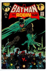 Batman #230 - Neal Adams Cover - 1971 - VF