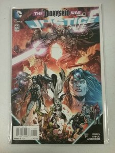 Justice League #44 DC Comic Nov 2015 NW89